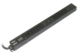 TITAN 24 WAY VERTICAL IEC C13 PDU-32AMP PLUG