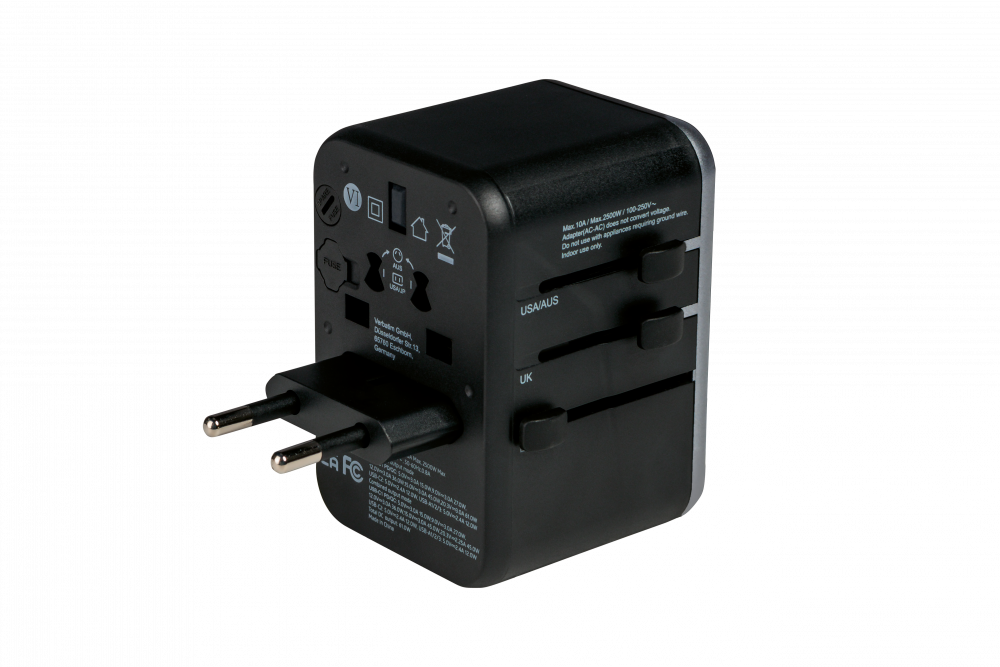 Verbatim Universal Travel Adapter UTA-04 Plug with USB-C PD & QC, USB-C & 3 USB-A ports