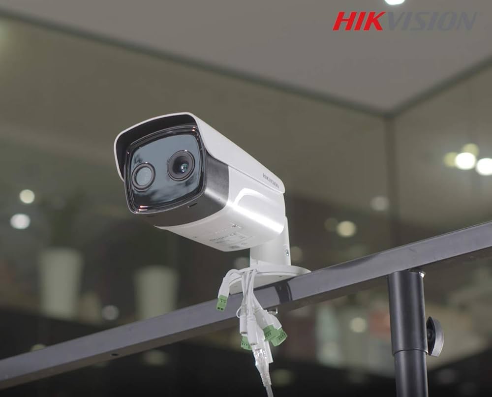 Hikvision Digital Technology DS-2TD2617B-6/PA IP security camera Indoor & outdoor Bullet 2688 x 1520 pixels Ceiling/wall
