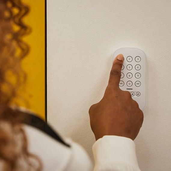 Yale Smart Alarm Premium Kit 1