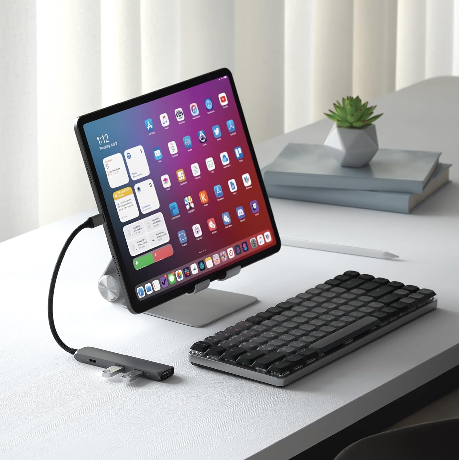 Satechi 4-in-1 USB-C Slim Multiport Adap