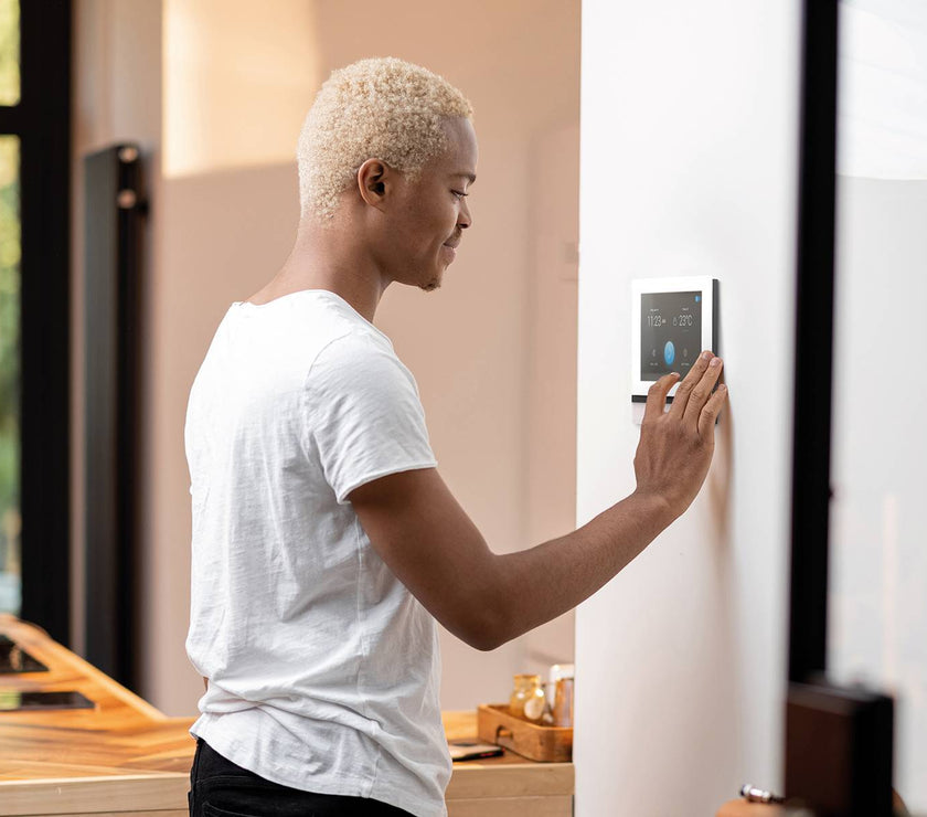 2N® INDOOR VIEW ANSWERING UNIT WITH FULL-SCREEN VIDEO (White)