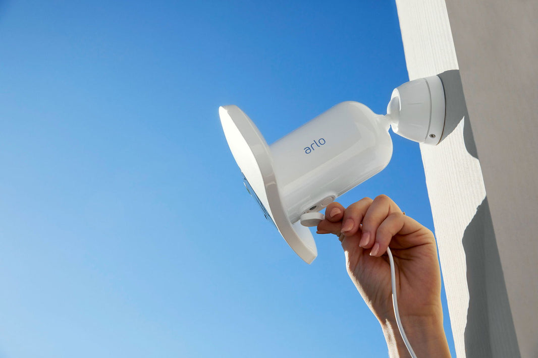Arlo Pro 3 Floodlight Camera