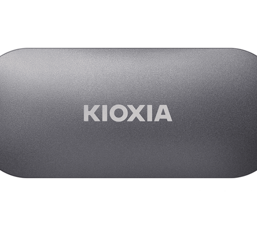 Kioxia EXCERIA PLUS 500GB portable SSD