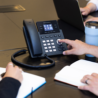 Grandstream GRP2612P IP Phone