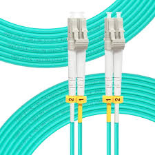 CNL 12PK 1.5M OM4 LCLC DX Aq Ls OF