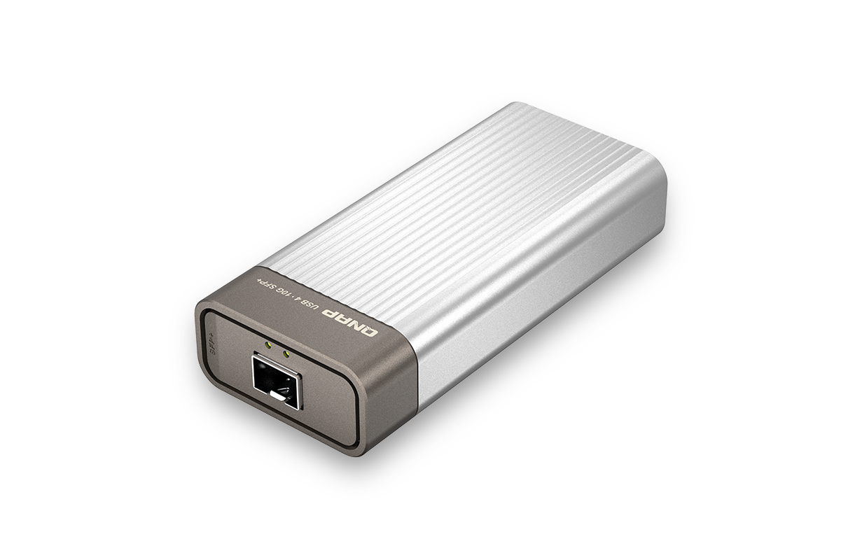QNAP QNA-UC10G1SF USB 4 to SFP+ adapter