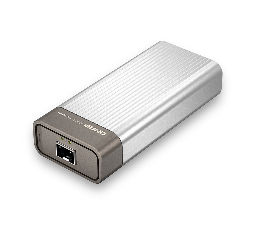 QNAP QNA-UC10G1SF USB 4 to SFP+ adapter