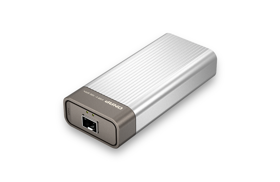 QNAP QNA-UC10G1SF USB 4 to SFP+ adapter