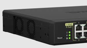 QNAP QSW-M2116P-2T2S 20 port Switch