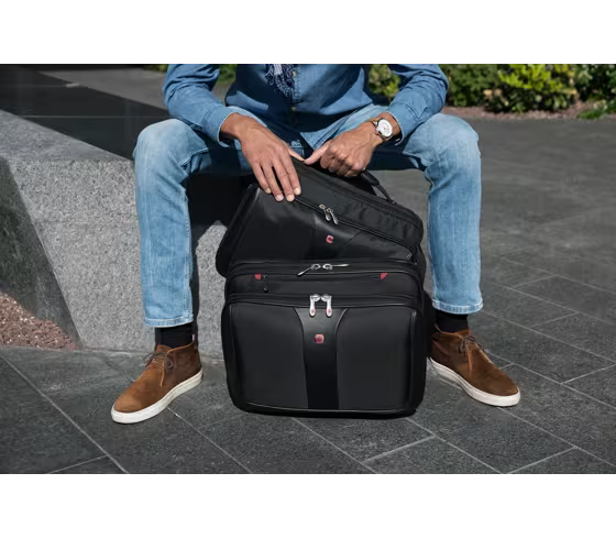 Wenger Patriot Roller 2 Piece Travel Set