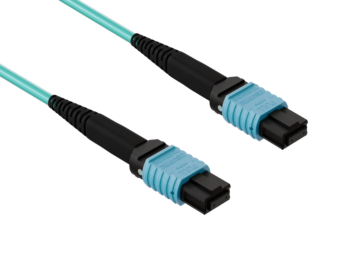 CNL 30M OM4 B12 MPO 12F Aq TRUNK M-B