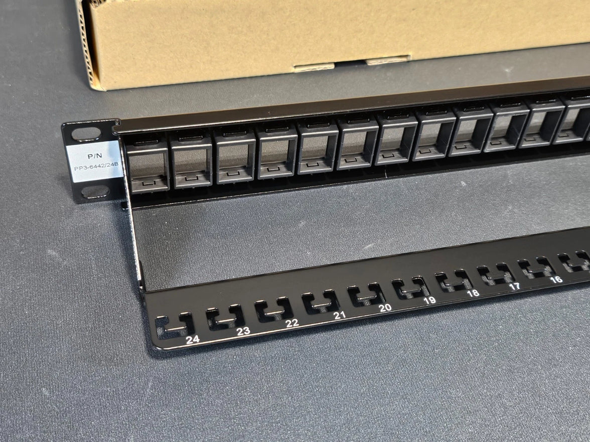 TITAN CAT6A 24 WAY KEYSTONE PANEL