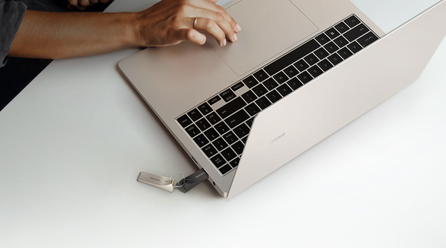Samsung 512GB Bar Plus Titan Grey PLUS