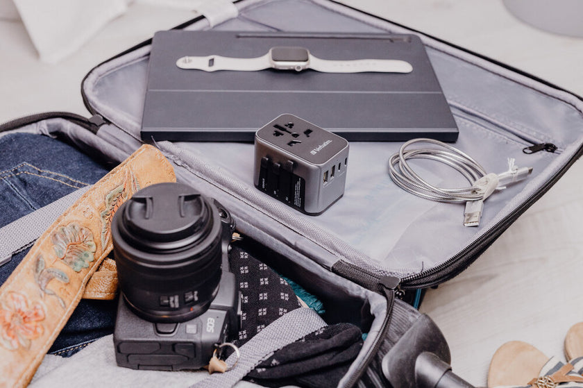 Verbatim Uni Travel Adapter UTA-03 PD30W