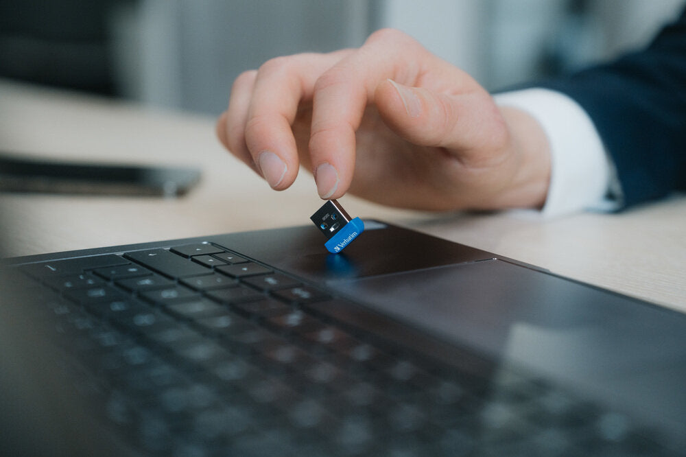 Verbatim Store 'n' Stay NANO USB Drive USB 3.0 , 64GB