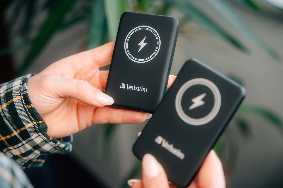Verbatim Charge 'n' Go Power Bank 10000mAh Magnetic Wireless Charging - Black