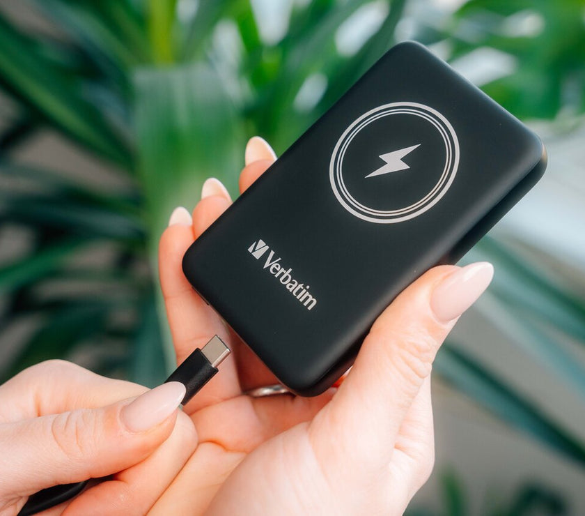 Verbatim Charge 'n' Go Power Bank 5000mAh Magnetic Wireless Charging - Black