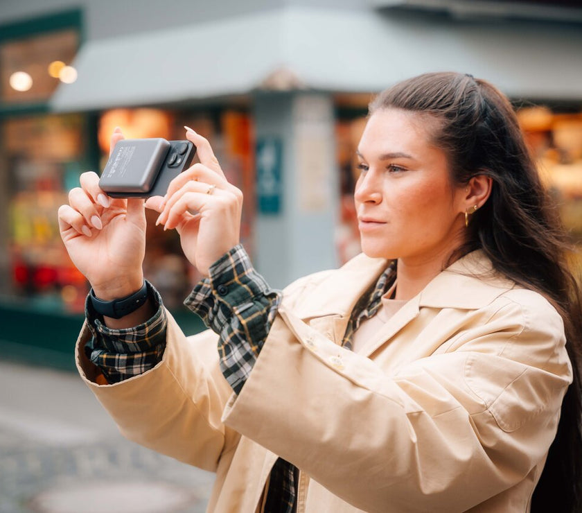 Verbatim Charge 'n' Go Power Bank 10000mAh Magnetic Wireless Charging - Grey