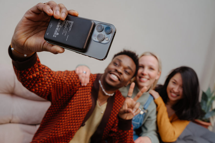 Verbatim Charge 'n' Go Power Bank 5000mAh Magnetic Wireless Charging - Black