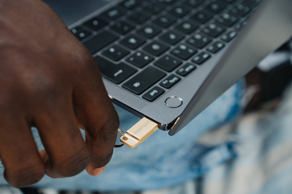 Verbatim USB 3.0 METAL EXEC 32GB GOLD