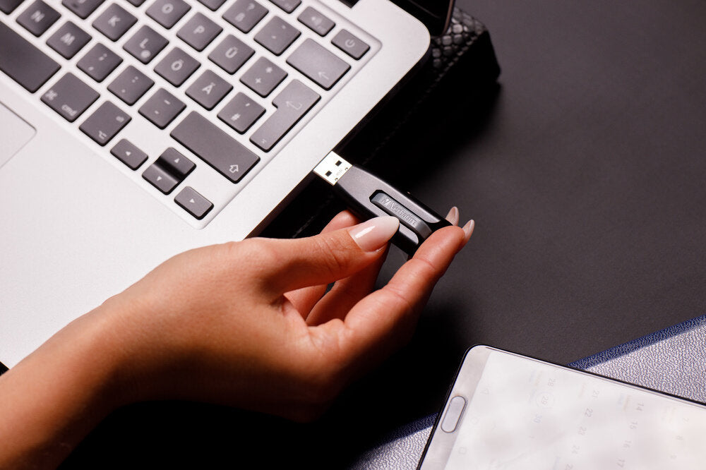 Verbatim V3 64GB Store N Go USB Grey